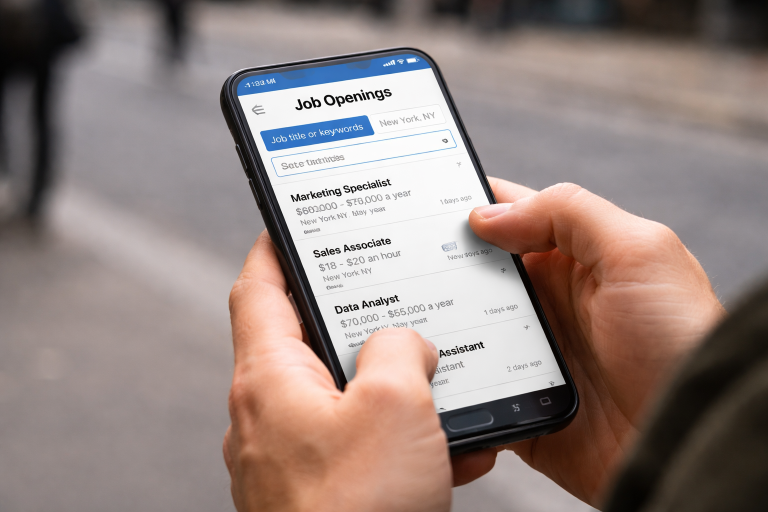 US jobless claims fall unexpectedly, signalling labour market resilience